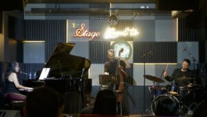 Kolaborasi Jazz Tiga Negara Meriahkan Road to TPJF 2025 di The Papandayan